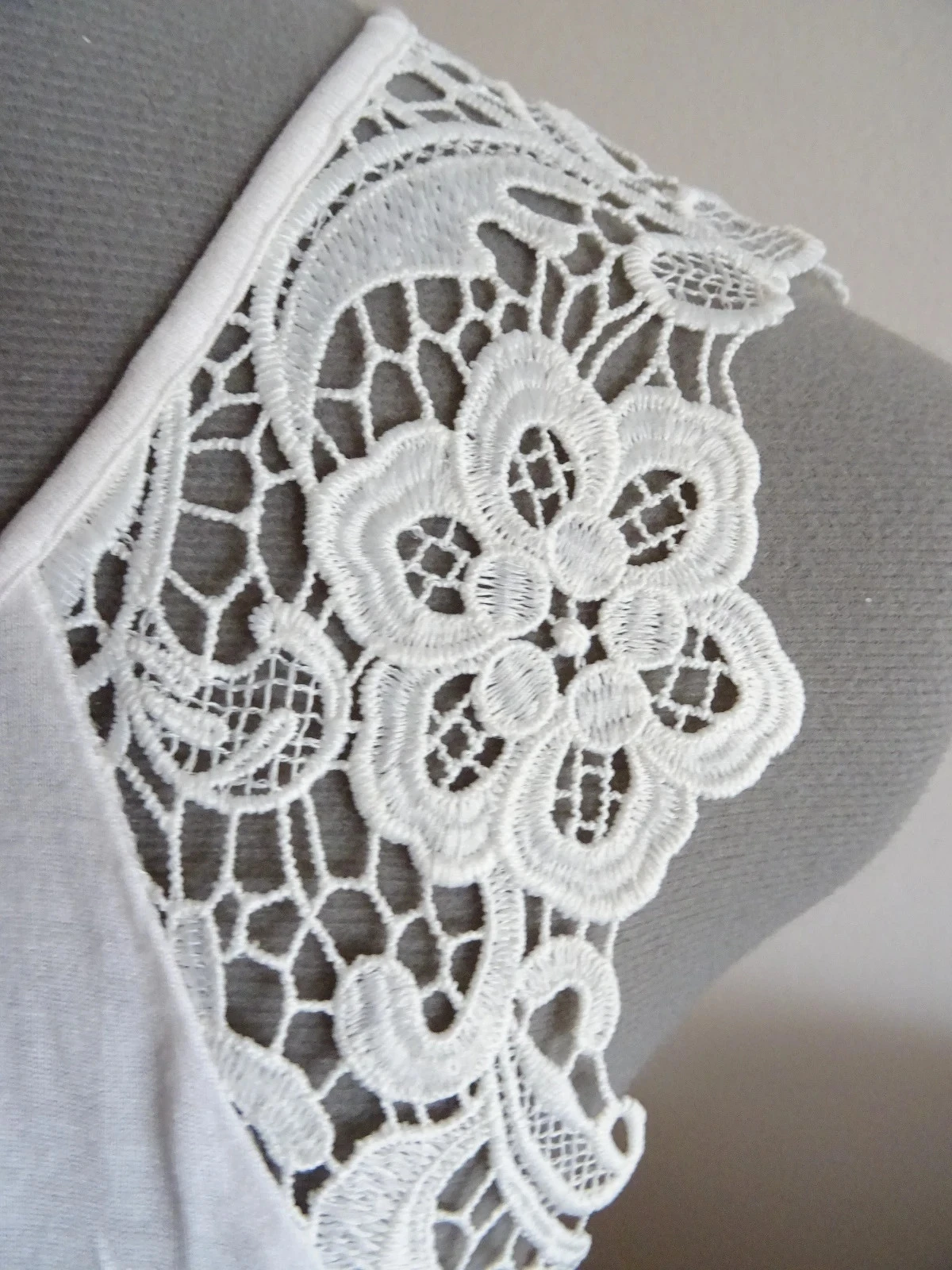 H&M sleeveless white top size S – photo 2